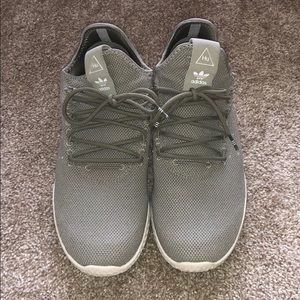 Pharrell Williams Tennis Shoes